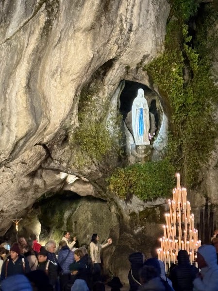 Hail_Mary_full_of_Grace_resized.jpg